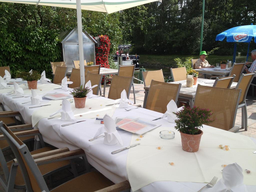 Hotel & Restaurant Lenzer Krug Malchow  Zewnętrze zdjęcie