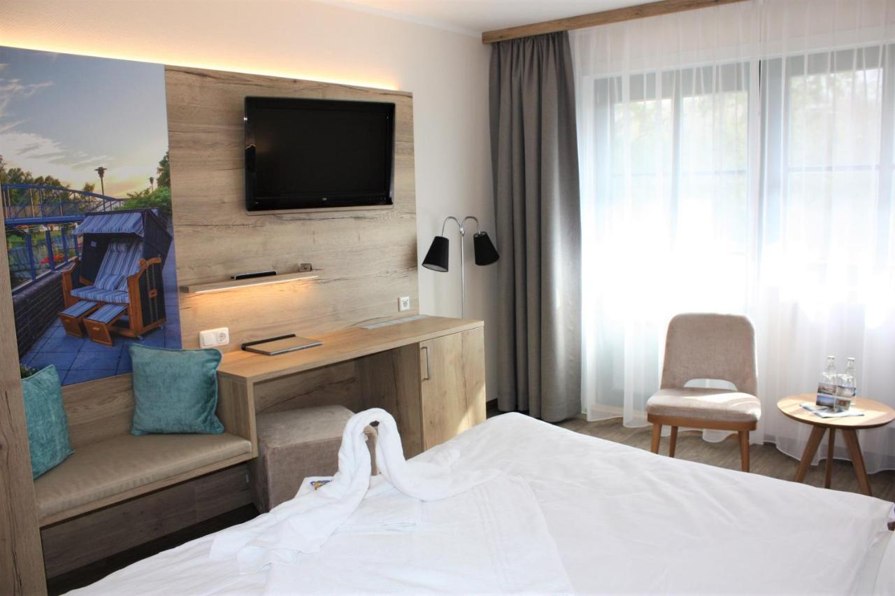Hotel & Restaurant Lenzer Krug Malchow  Zewnętrze zdjęcie