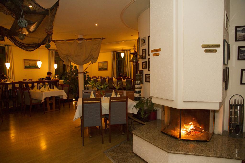Hotel & Restaurant Lenzer Krug Malchow  Zewnętrze zdjęcie
